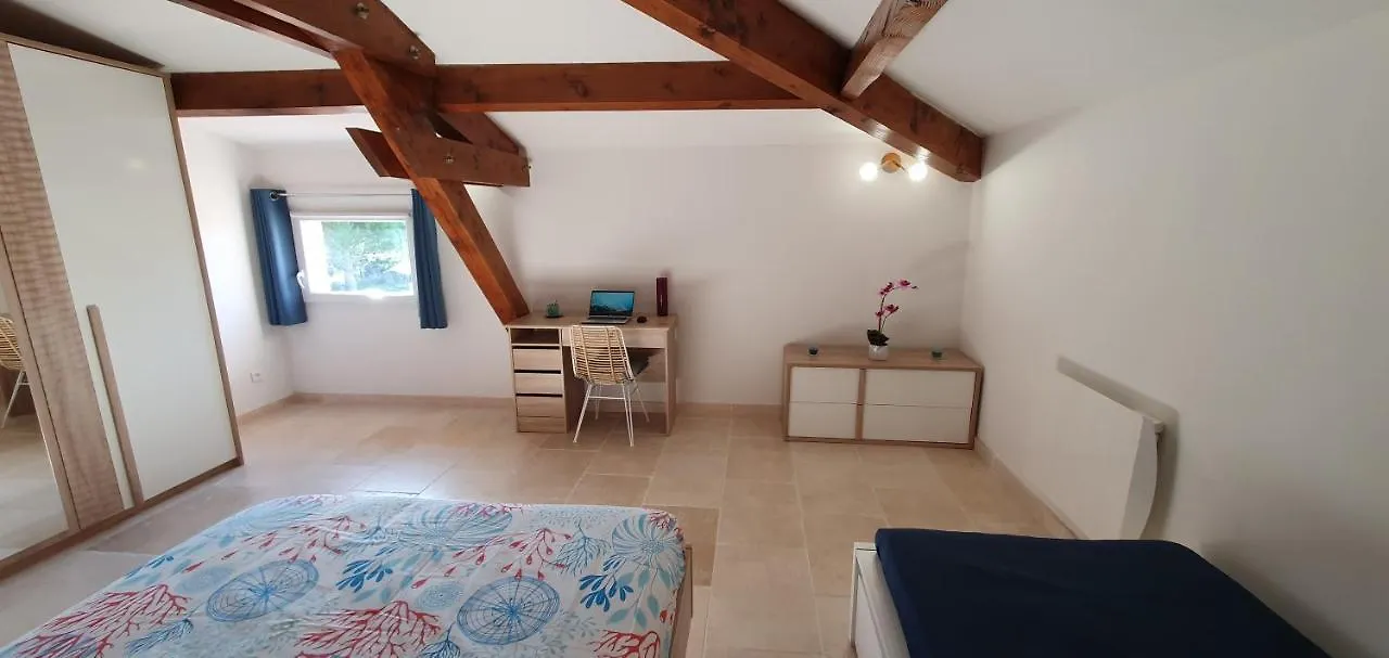 Maison calme et rénovée Oléa Provence, idéale pour passer des vacances dans le Sud Saint-Cannat 0*,  France