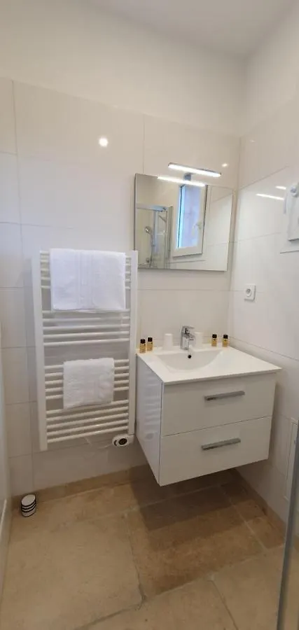 Maison calme et rénovée Oléa Provence, idéale pour passer des vacances dans le Sud Saint-Cannat Hébergement de vacances